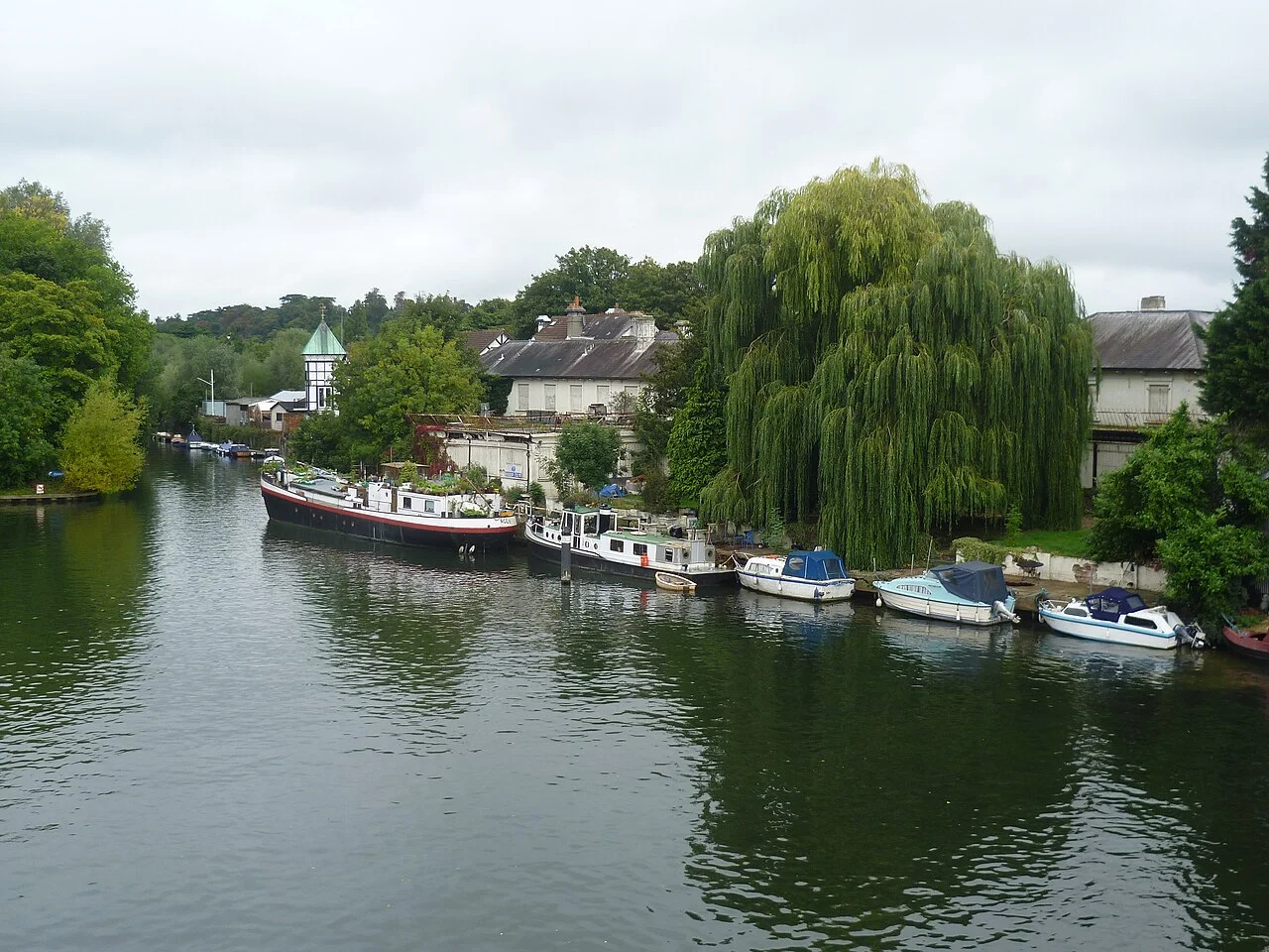 River Thames and waterfront homes in Maidenhead