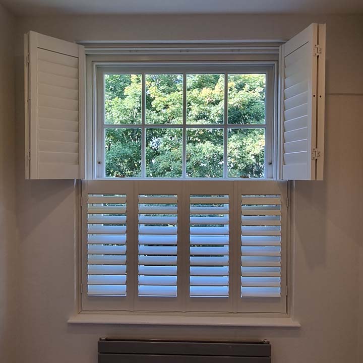 Shutters vs Curtains – Which Is Better for Your Home?